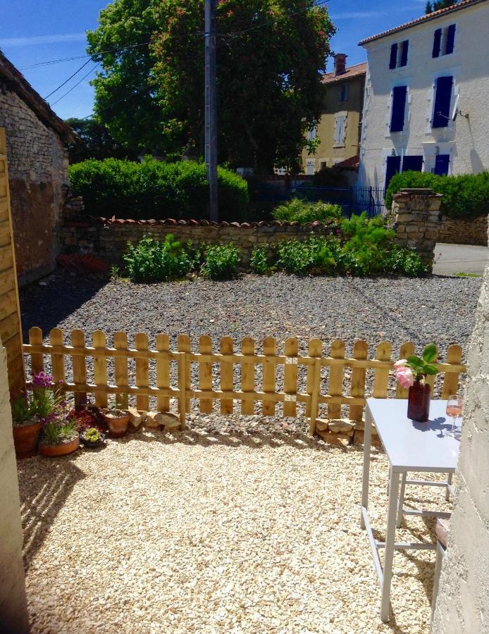 La Sonnette B&B Ventouse Exterior photo
